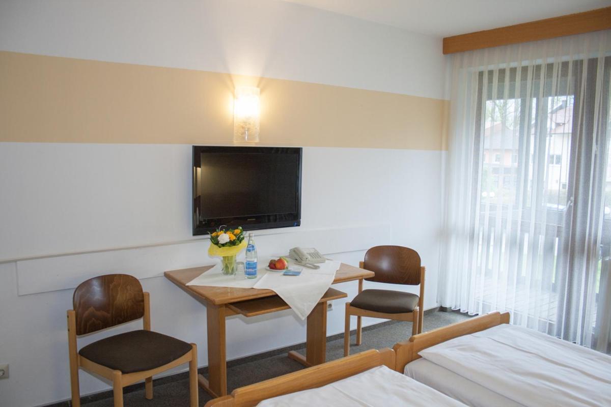 Hotel Am Regenbogen คาม ภายนอก รูปภาพ