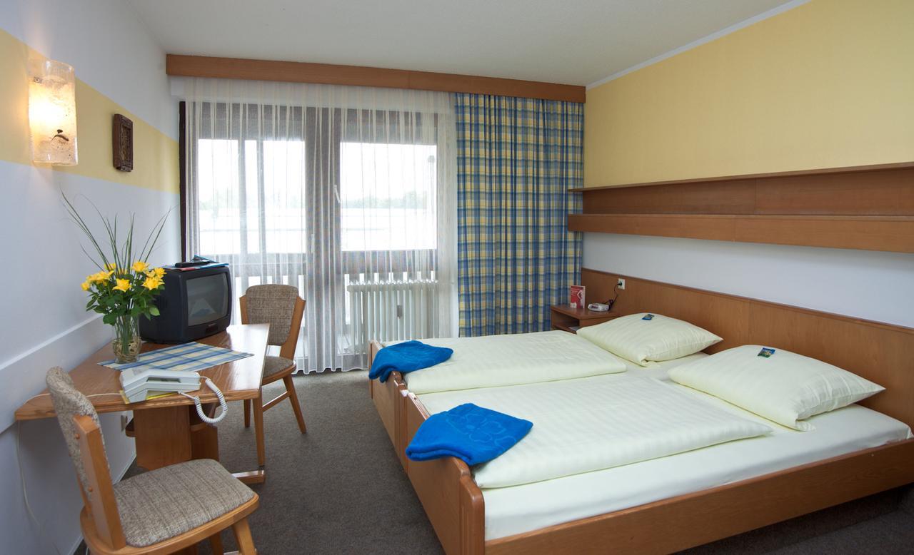 Hotel Am Regenbogen คาม ภายนอก รูปภาพ